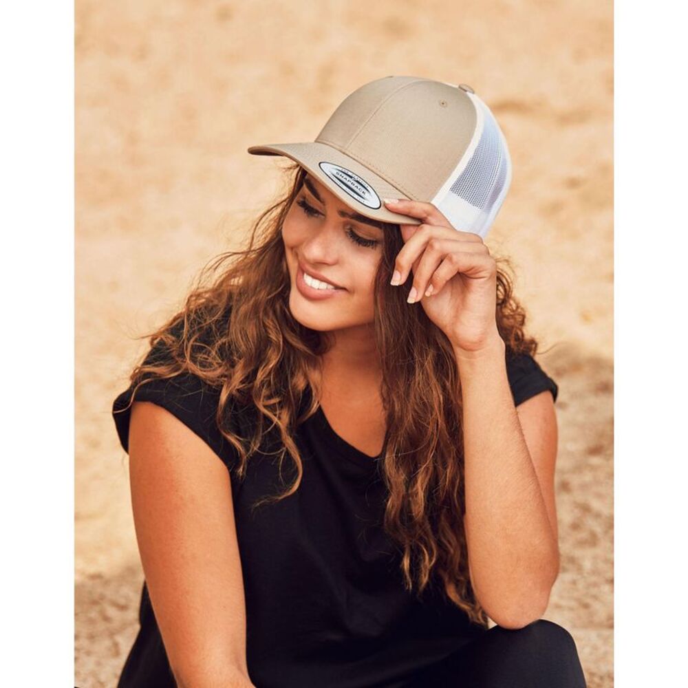 Flexfit Retro Two Tone Trucker Cap / Brown/Khaki